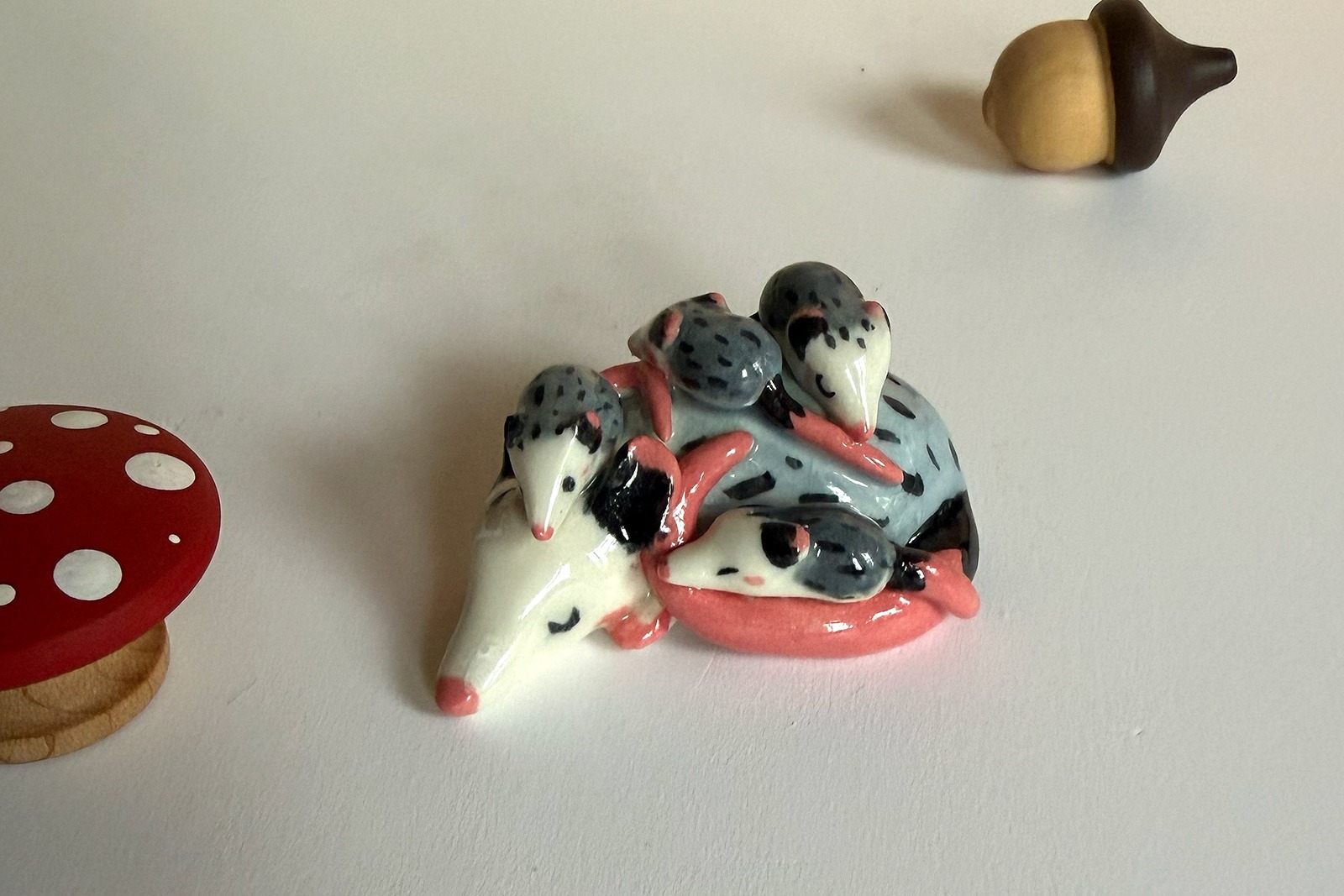 Porcelain Figurine - Sleeping Opossum Family - Image 4