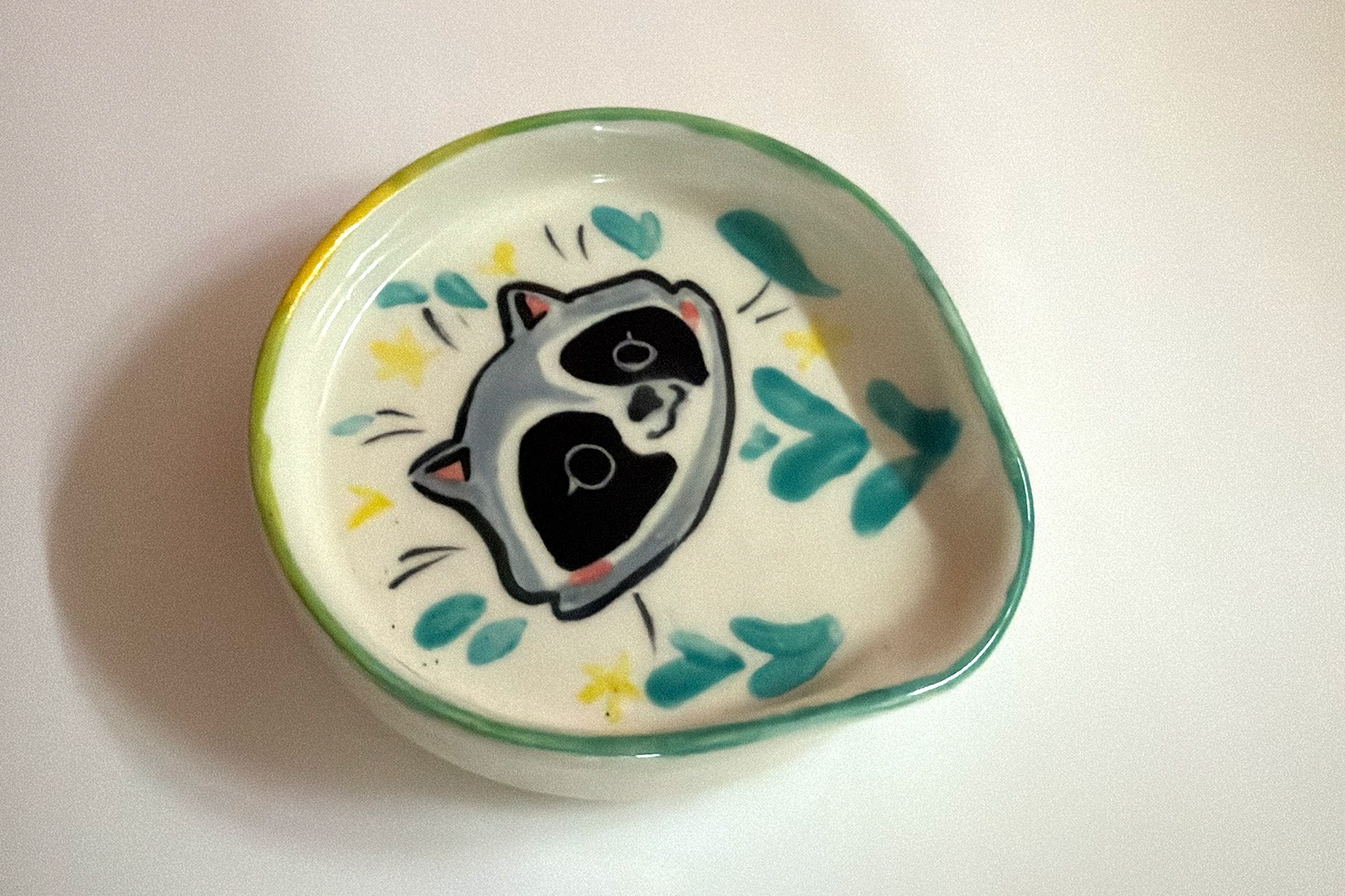 Alternative view of Spoon Rest : Raccoon