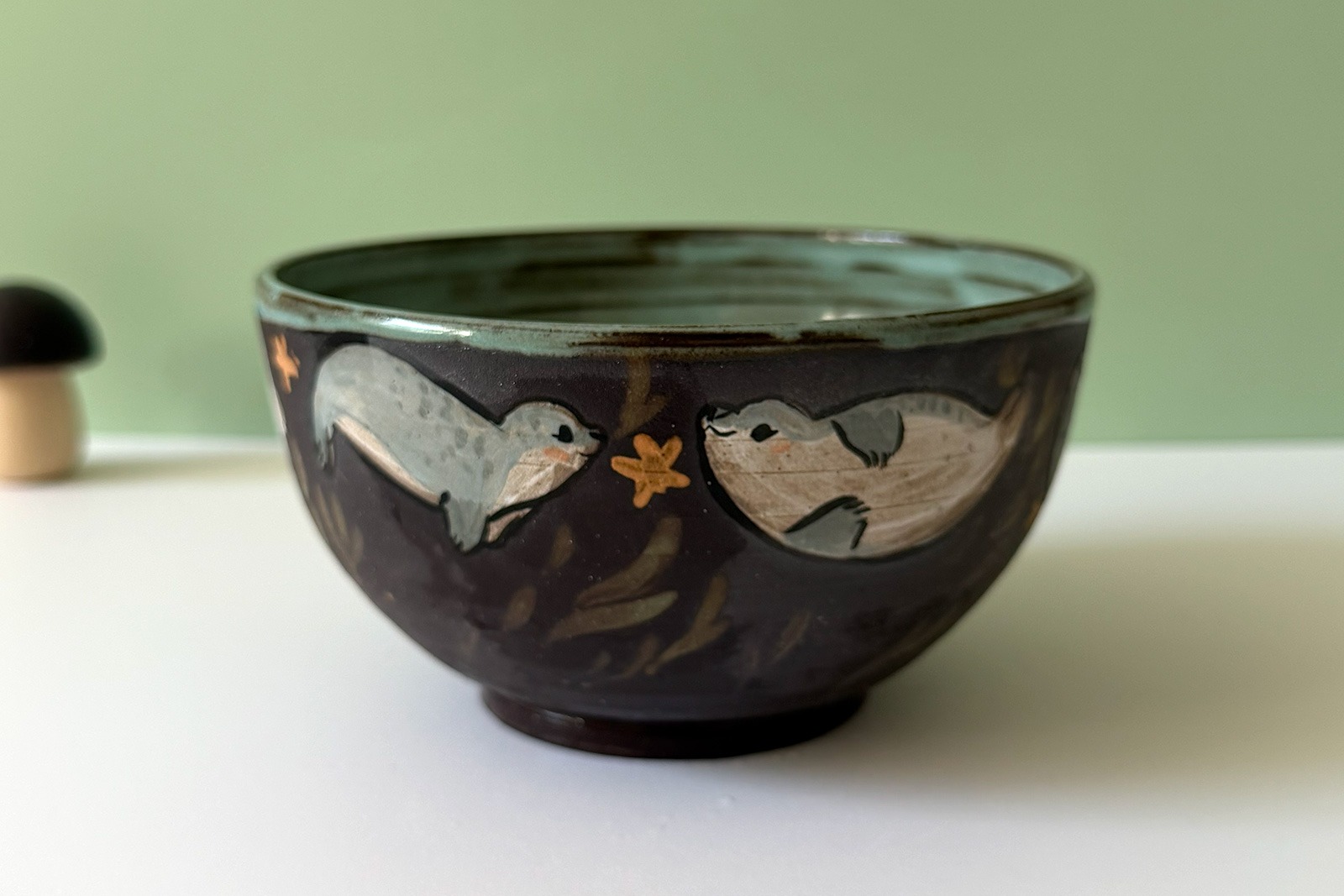 Alternative view of Bowl - Seal