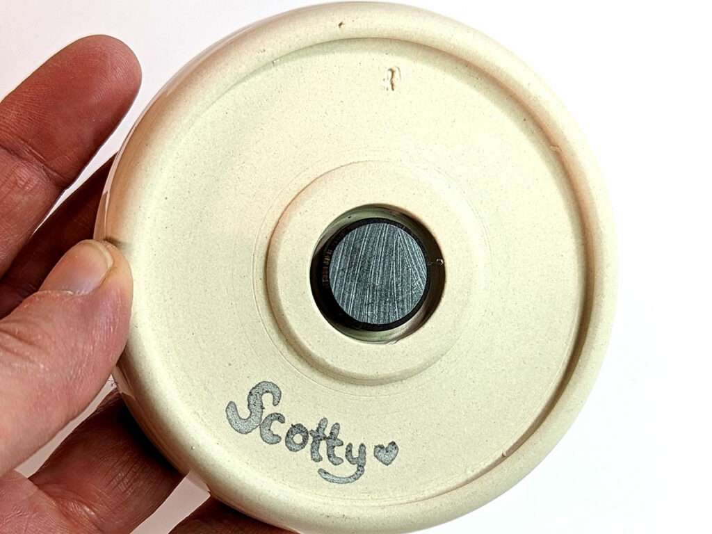 seamstress dish with a magnet