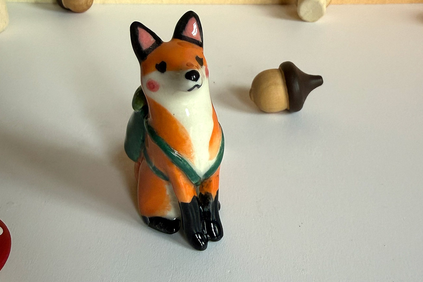 Alternative view of Figurine - Hiking Red Fox