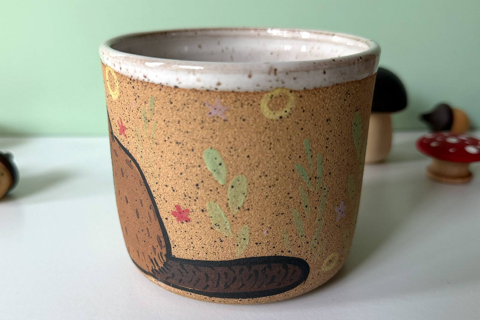 Alternative view of Cup - Beaver