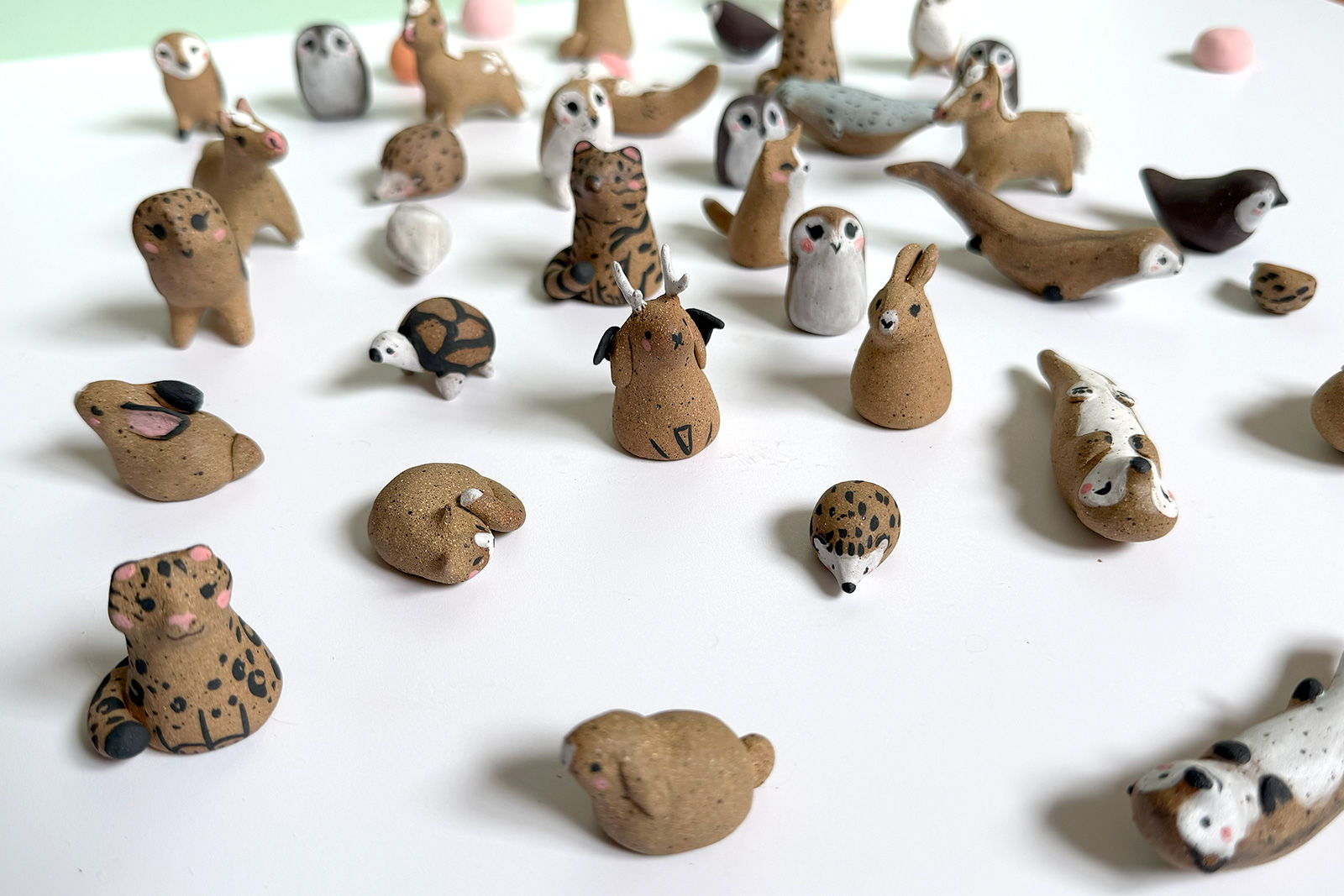 Figurine - Tea Friend - Stoneware