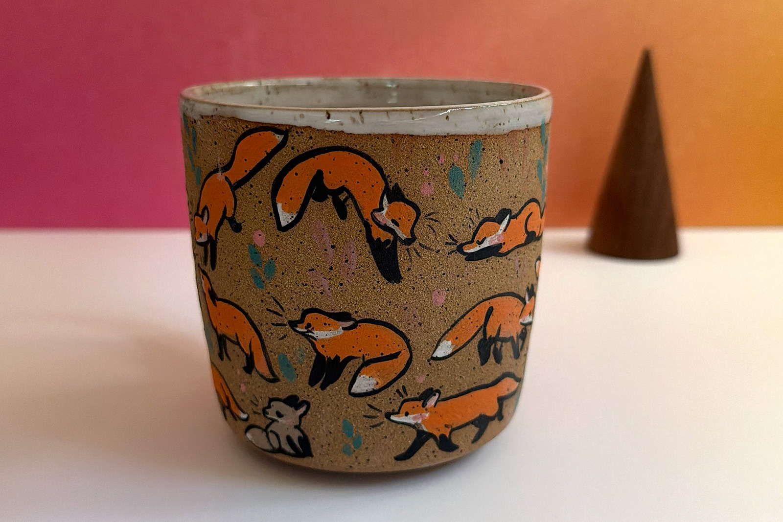 Alternative view of Mug - Too Many Foxes