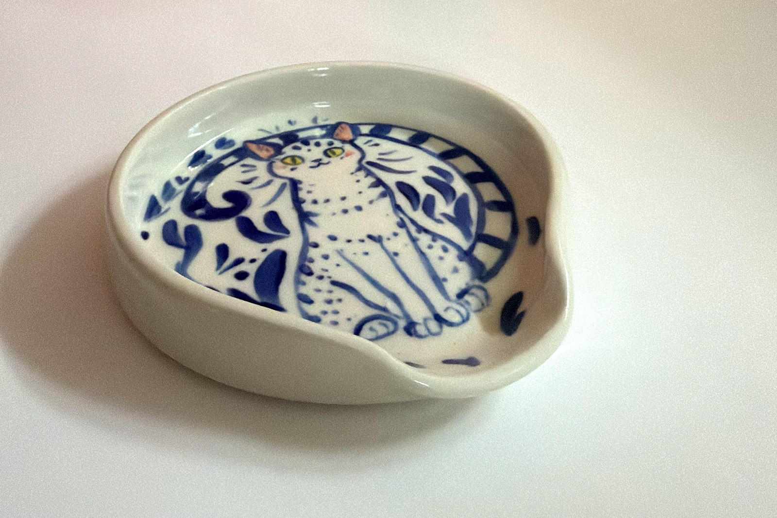 Alternative view of Porcelain Spoon Rest : Cat