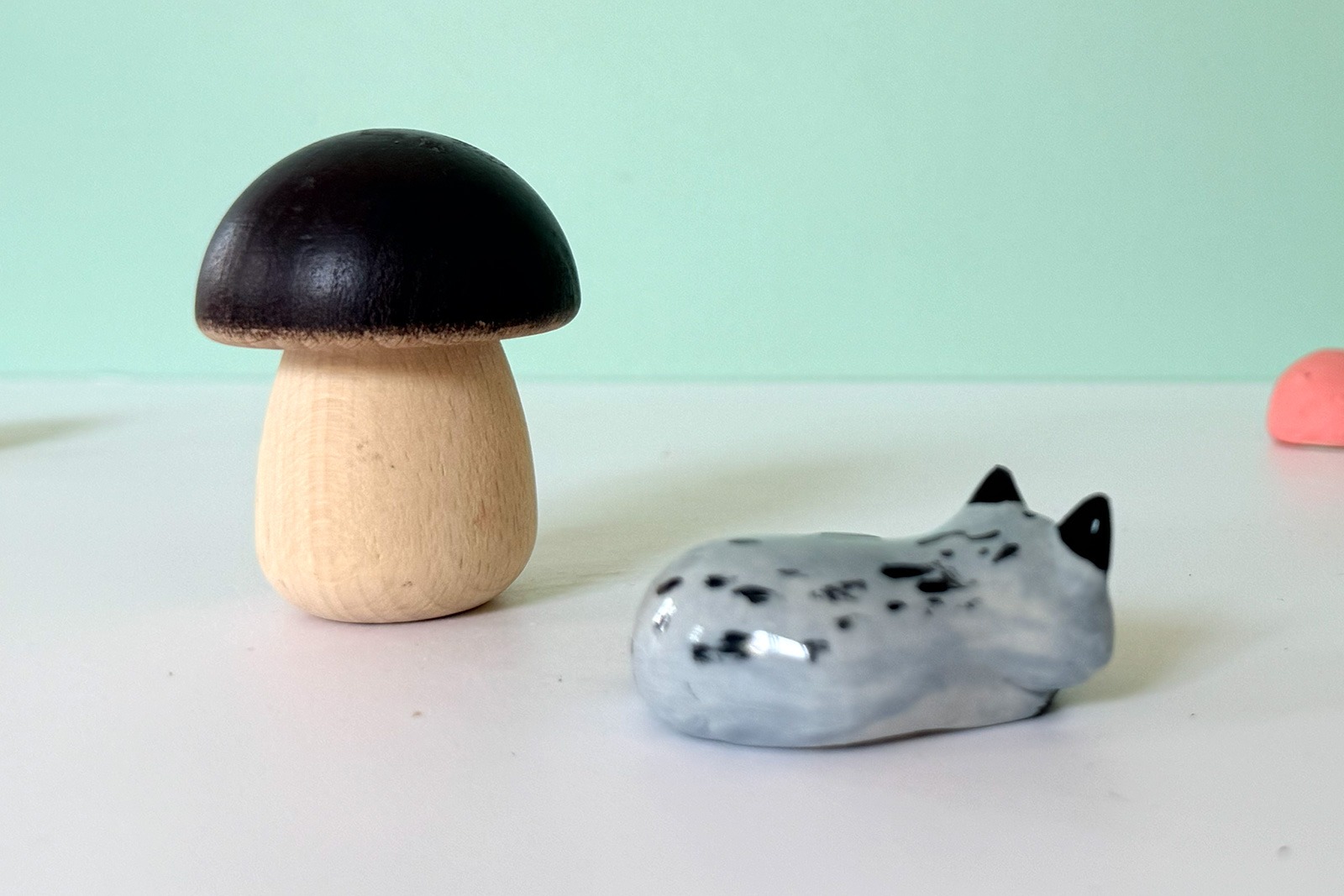 Alternative view of Porcelain Figurine - Sleepy Raccoon