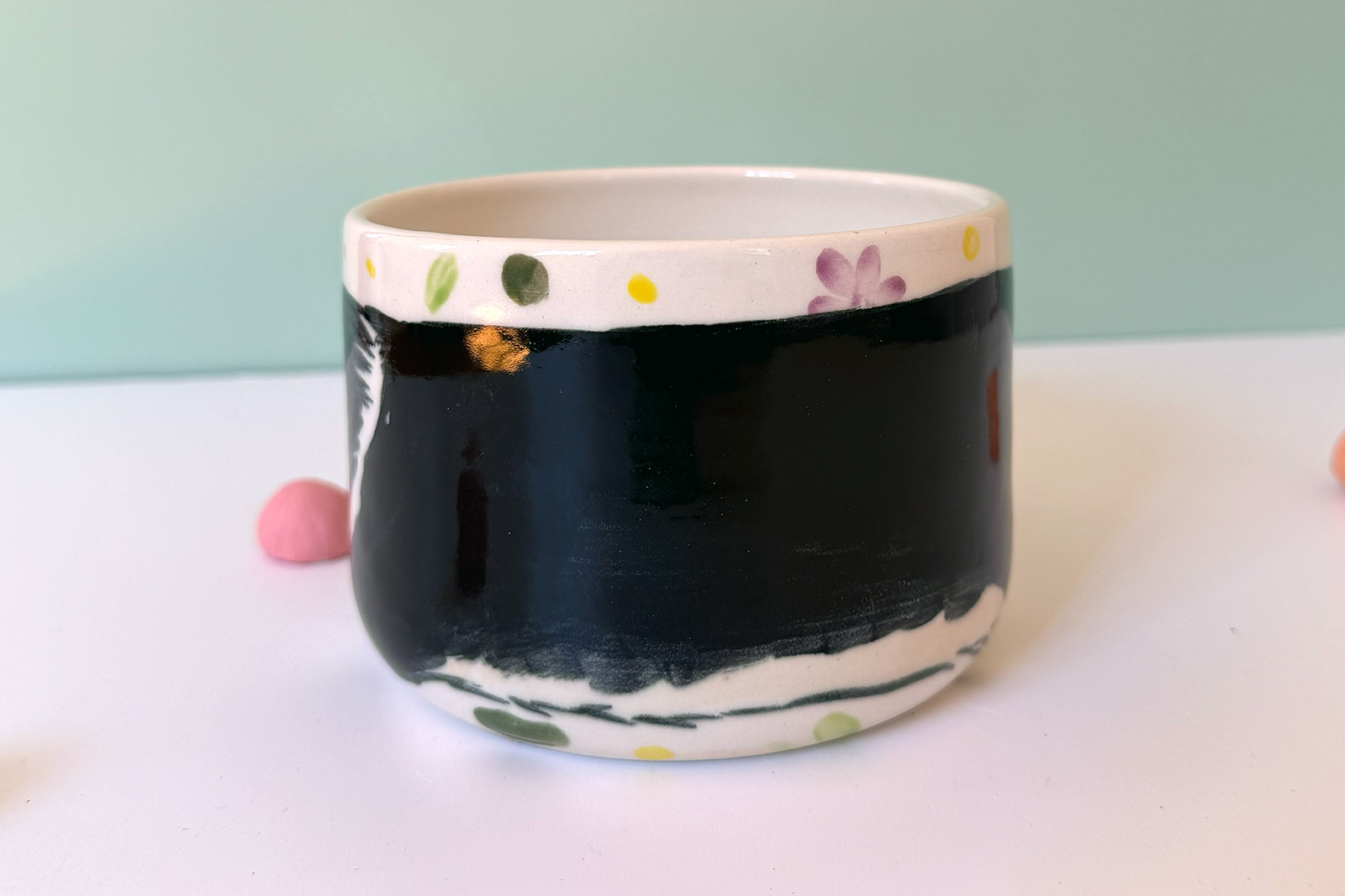 Alternative view of Latte Mug - Cardigan Corgi Tricolor