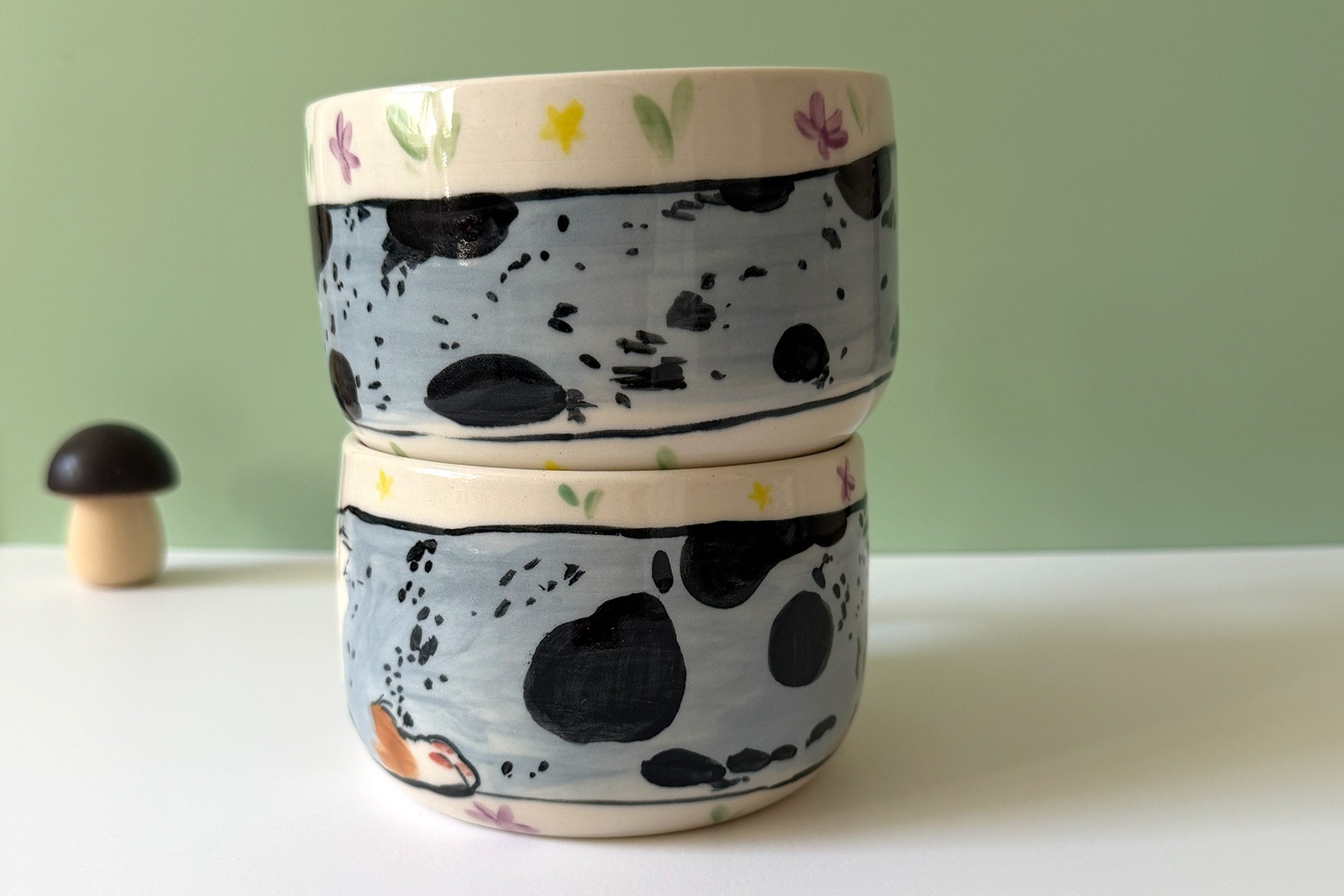 Alternative view of Latte Mug - Cardigan Corgi Merle