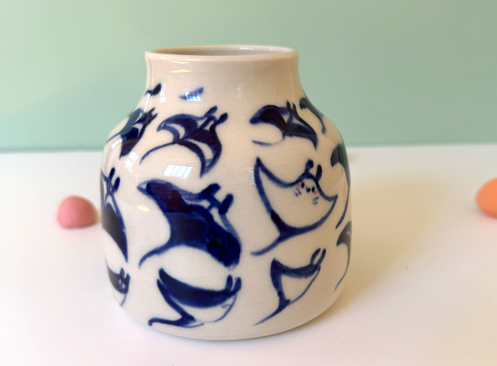 Alternative view of Vase - Rays